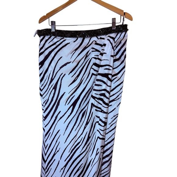 Haute Hippie Black and White Silk Zebra Print Long Skort/Skirt sz L - Picture 2 of 11